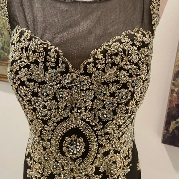 NWT Abby Paris by Lucci Lu Tulle Black & Gold Formal Beaded mermaid Gown Sz 16